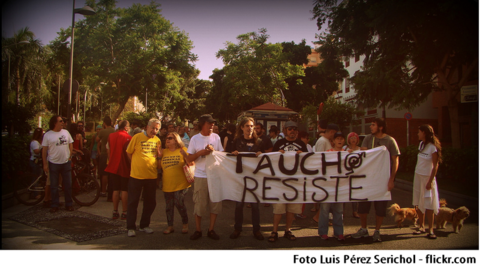 TAUCHO RESISTE 12 J
