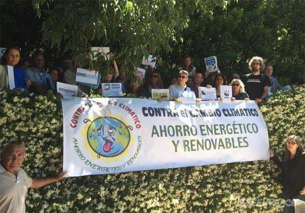 CONTRA EL AMBIO CLIMÁTICO GREENPEACE