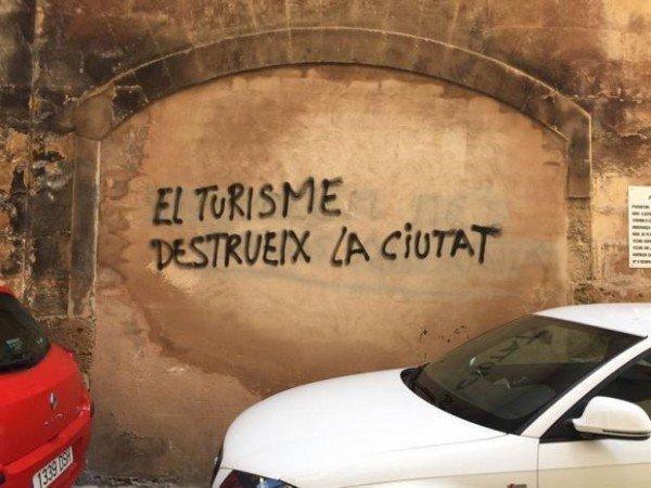 turismo destruye la ciudad