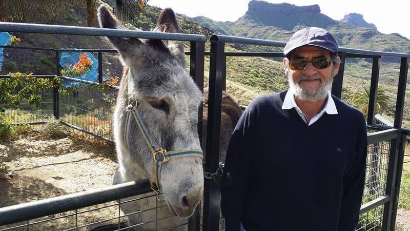 ramón armamdo león con el burro