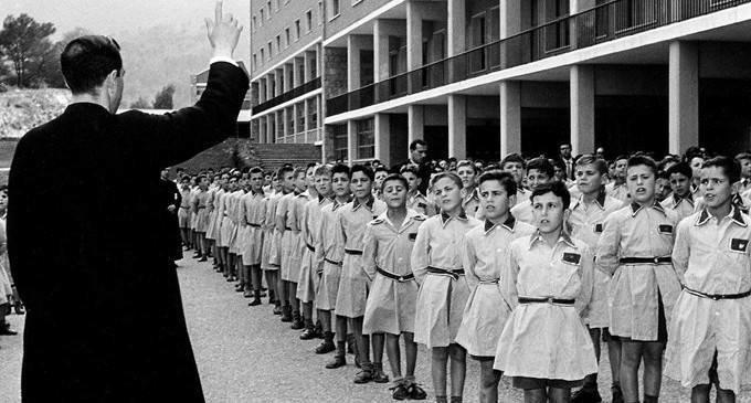 escuela católica franquista