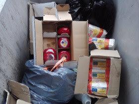 ALIMENTOS EN LA BASURA