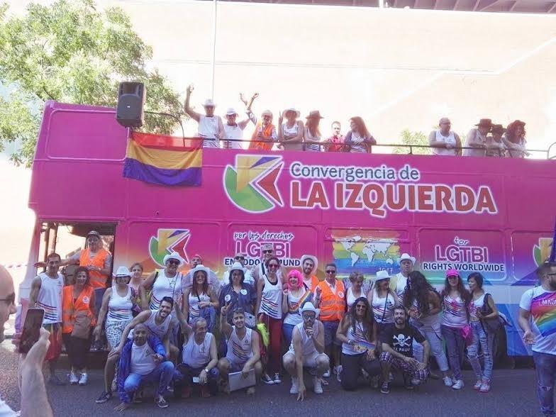 BUS LGTBI LA IZQUIERDA 2