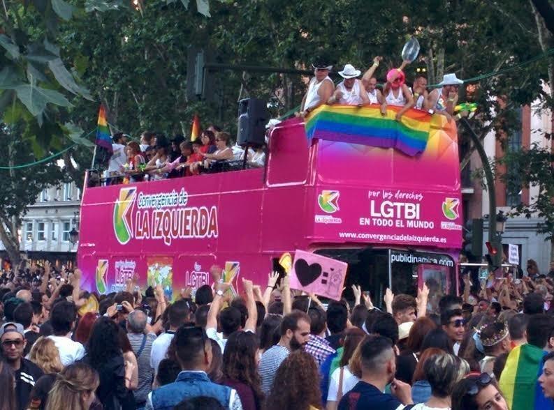 BUS LGTBI LA IZQUIERDA