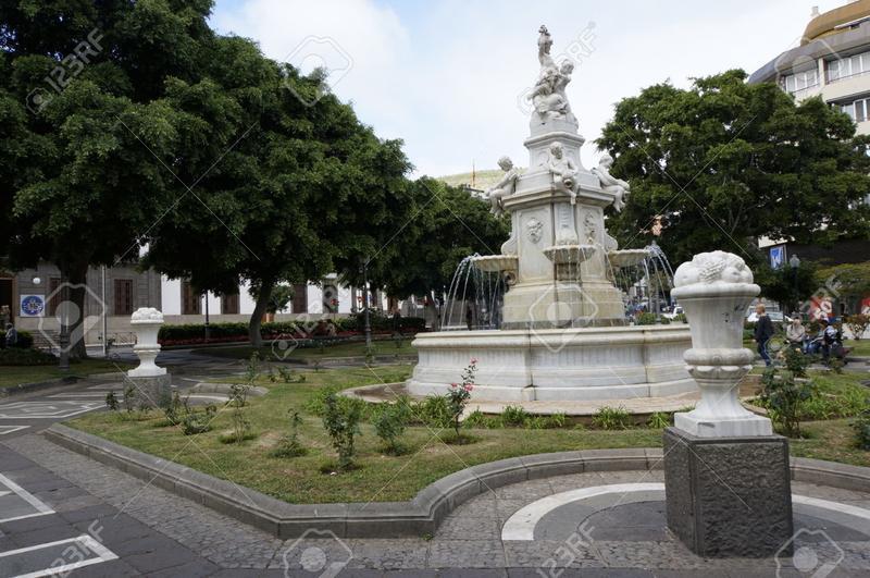 Brunnen auf der Plaza Weyler, Santa Cruz, Teneriffa, Kanaren, Spanien