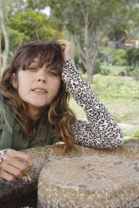 2 LAURA NEGRIN