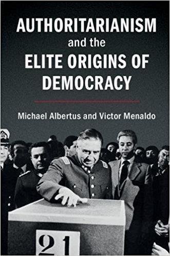 autoritarismo orígenes democracia