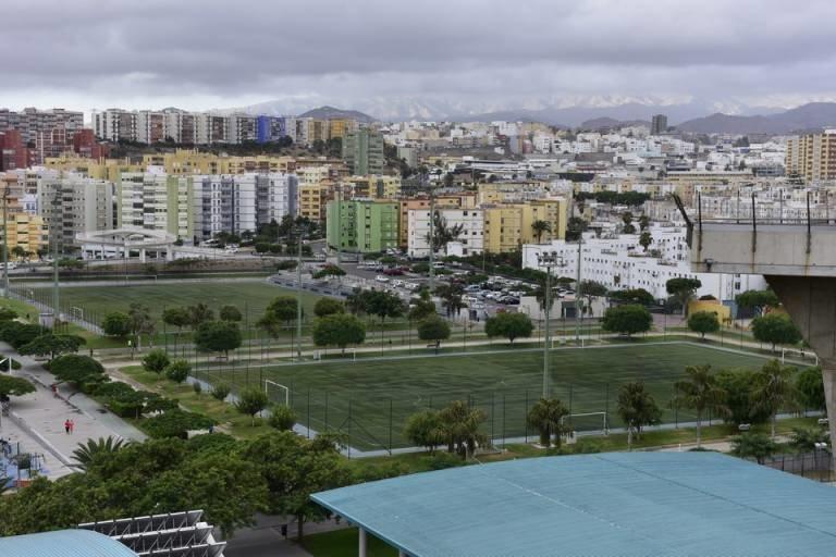 APARCAMIENTO Y CAMPOS DE FUTBOL DEL PARQUE DE LAS REHOYAS. C010916 JC001010916.jpg