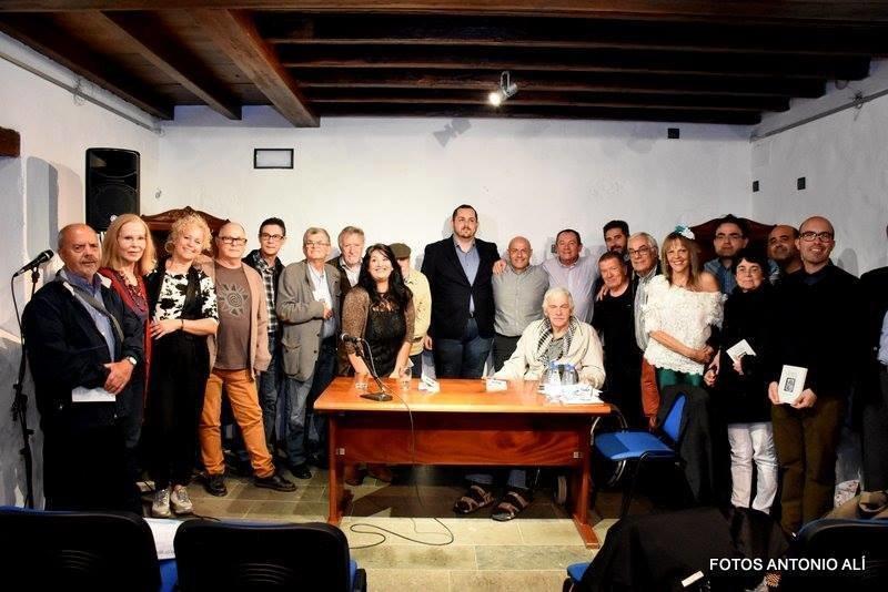 Foto Manuel Díaz  Presentación nostalgia del olvido grupo