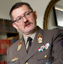 János Besenyő