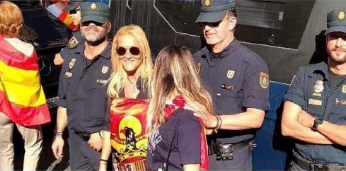 FASCISTAS POLICÍA