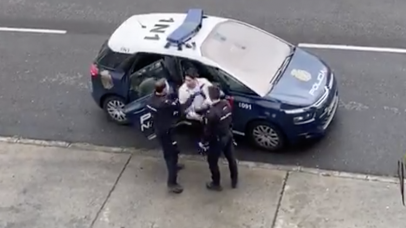 POLICÍA CUARENTENA