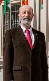 SANTIAGO PÉREZ