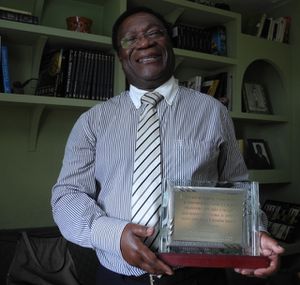 Elá Abeme. Abogado (1)