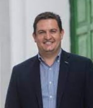 JOSÉ JULIÁN MENA