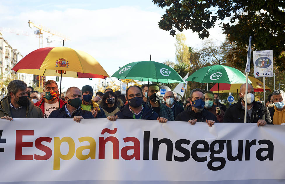 mani policías