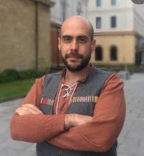 adrián almazán