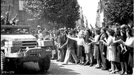 Republicanos españoles liberan París