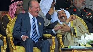 rey emérito rie con reyes de oriente