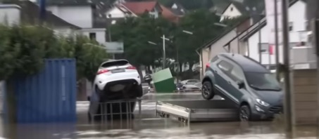 AUTOS DESPUÉS DEL HURACÁN