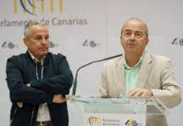 MARIO CABRERA Y PACO DENIZ DEFENDIENDO LA MEMORIA HISTÓRICA CANARIA