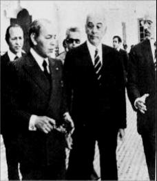 SOLIS RUIZ CON HASSAN NEGOCIANDO EL SAQUEO DEL SÁHARA
