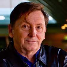 PETER CRONAU