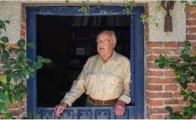 JOSÉ MANUEL NAREDO