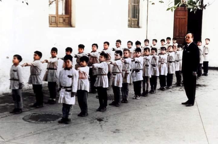 ESCOLARES