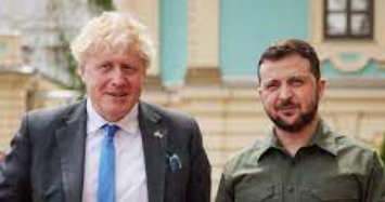BORIS JOHNSON VISITA A ZELENSKY ENTRE FIESTA Y FIESTA EN DOWNING STREET