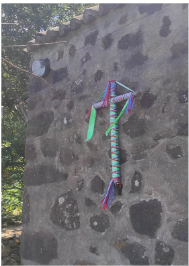 FOTO DE LA CRUZ DE LA CASA DE LOS CABALLEROS.