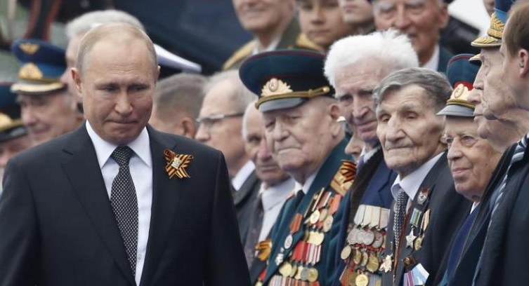 PUTIN CON VETERANOS