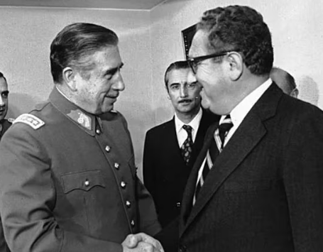 KISSINGER CON PINOCHET