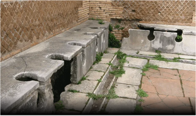"Cacatur cave malum" Letrinas romanas