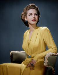 MARÍA MONTEZ