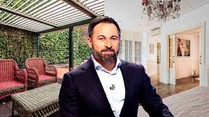 ABASCAL EN SU CASA DE UN MILLÓN DE EUROS