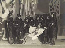 FEDERICO Estreno de "El maleficio de la mariposa" en el Eslava de Madrid, 1920