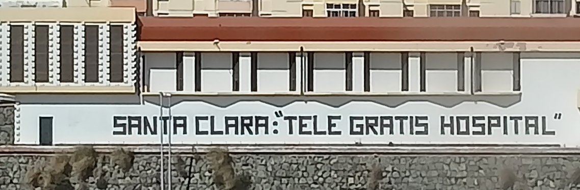 Parroquia de Santa Clara, con el mensaje reivindicativo de tele gratis para los ingresados en el Hospital Insular