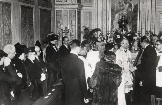 JUAN CARLOS BAUTIZO DE BORBÓN, ROMA, 1938