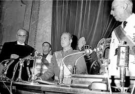JUAN CARLOS “Juro cumplir las Leyes Fundamentales y guardar lealtad a los Principios del Movimiento Nacional”
