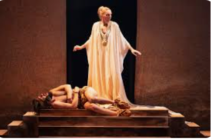 ESCENA DE COMEDIA DEL RECIBIMIENTO, DE CAIRASCO, EN VERSIÓN DE INMA CHACÓN Y DIRECCIÓN DE RAFAEL RODRÍGUEZ