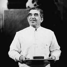 GARCÍA MÁRQUEZ RECIBE EL NOBEL
