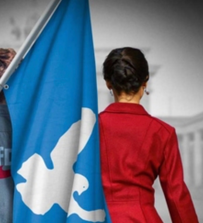 sarah WAGENKNECHT Y LA PAZ