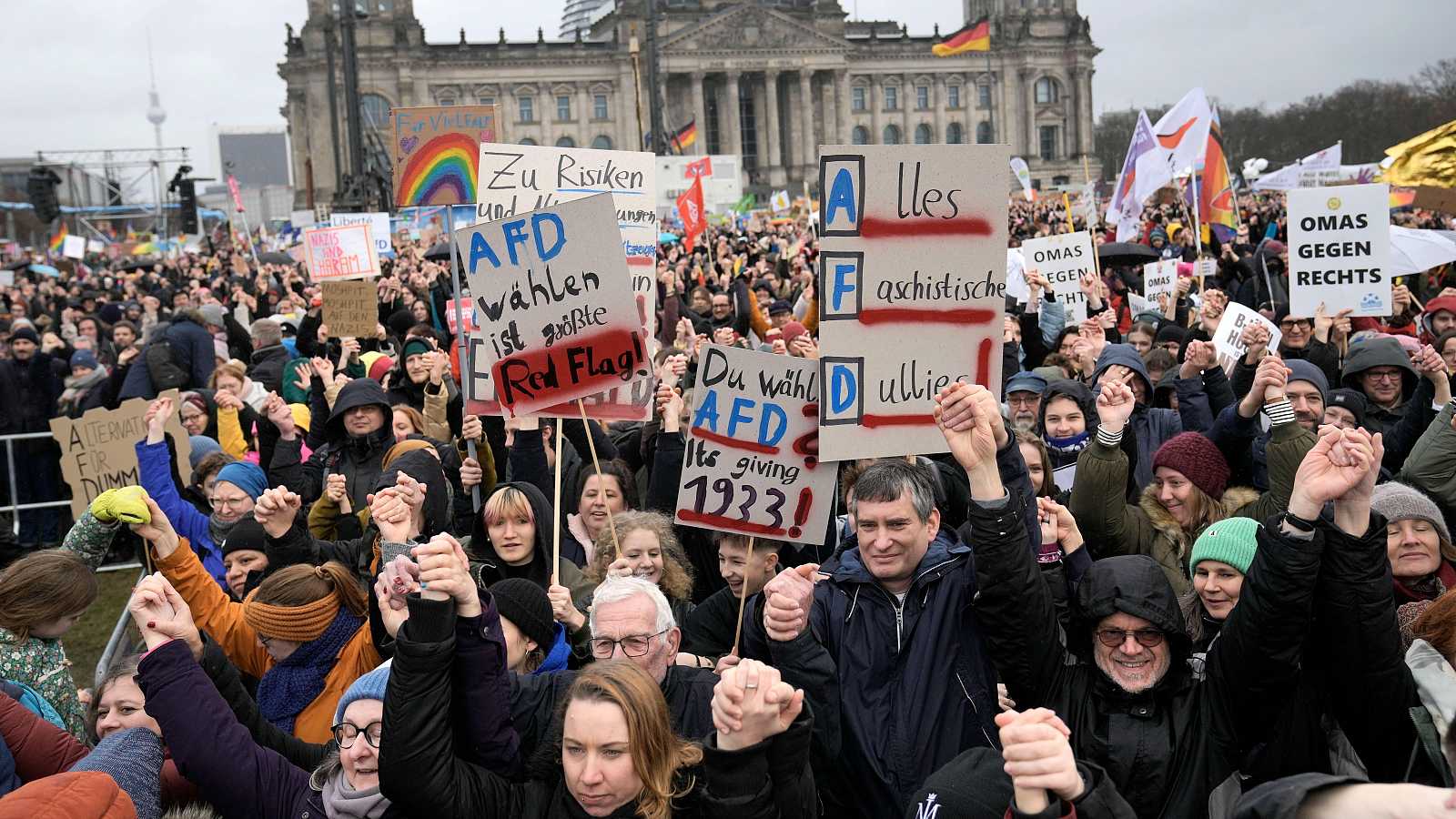 Manifestación contra la ultraderecha frente al Parlamento de Alemania en Berlín AP PHOTO EBRAHIM NOROOZI