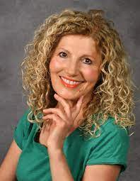 LUCÍA ROSA GONZÁLEZ