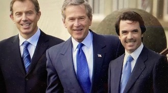 Tony Blair, Bush Jr, Aznar, sonrisas sangrientas