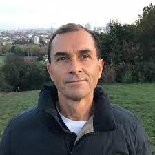 CARLOS FRESNEDA
