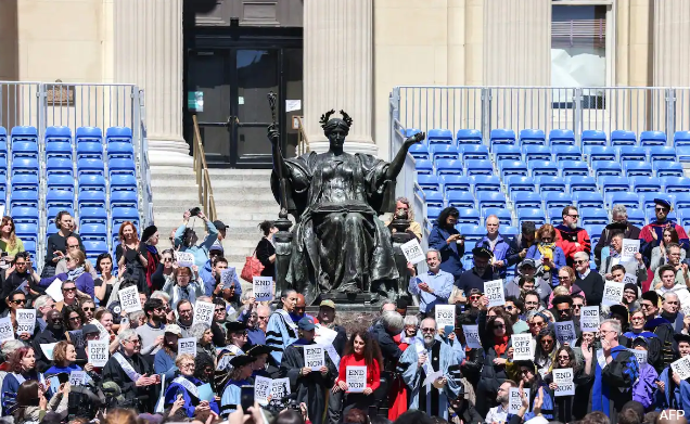 GENTE EN PROTESTA, UNIVERSIDAD DE COLUMBIA - ndtv.com