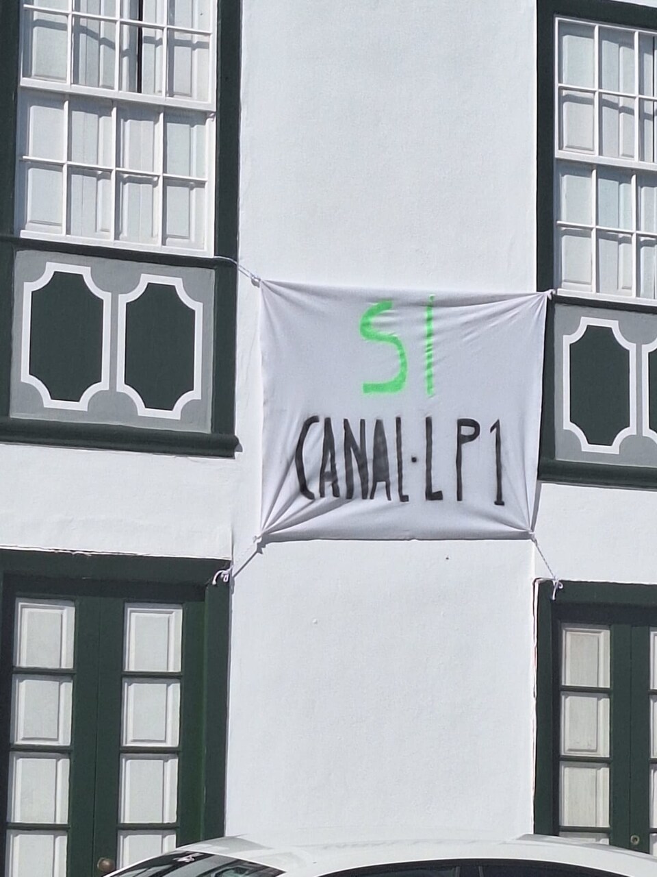 pancartas en Fuencaliente contra la desaladora y a favor de arreglar el canal LP1 (8)