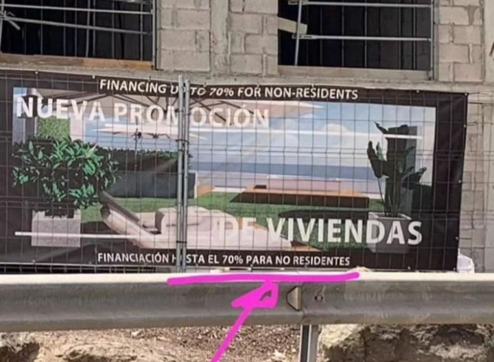 ACAMPADA LOLO DORTA